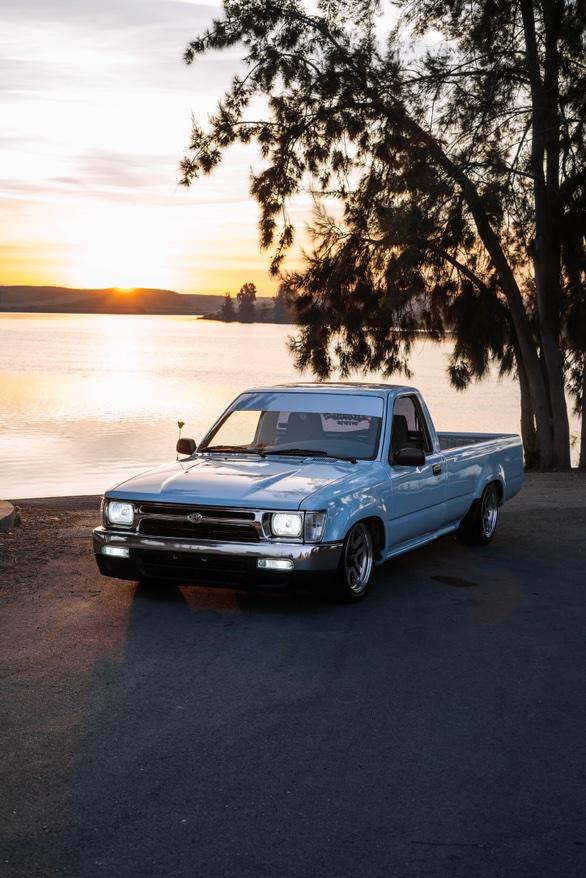 1992-1995 Toyota 4runner Bumper Switchback